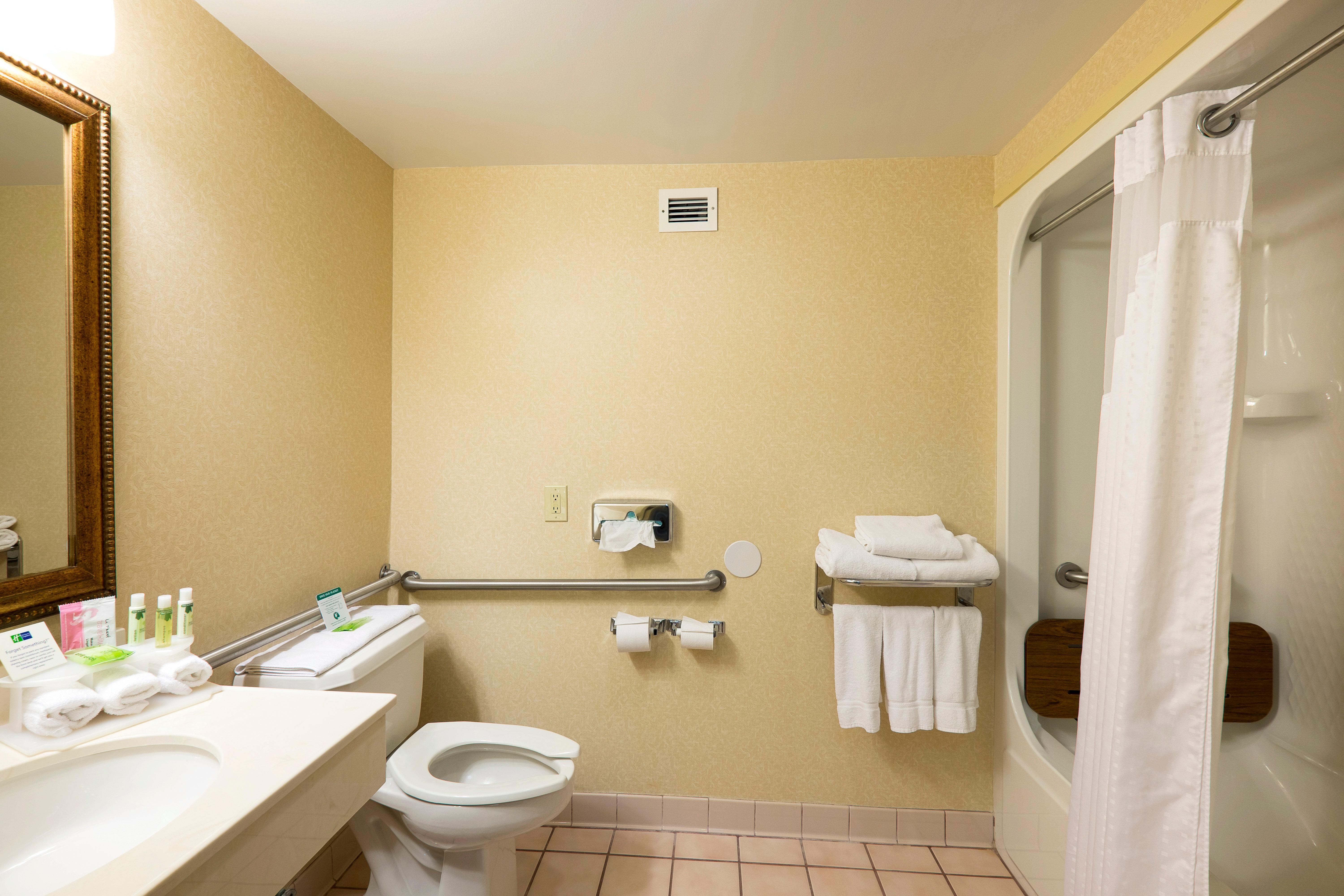 Hotel Wingate By Wyndham Waynesboro Esterno foto