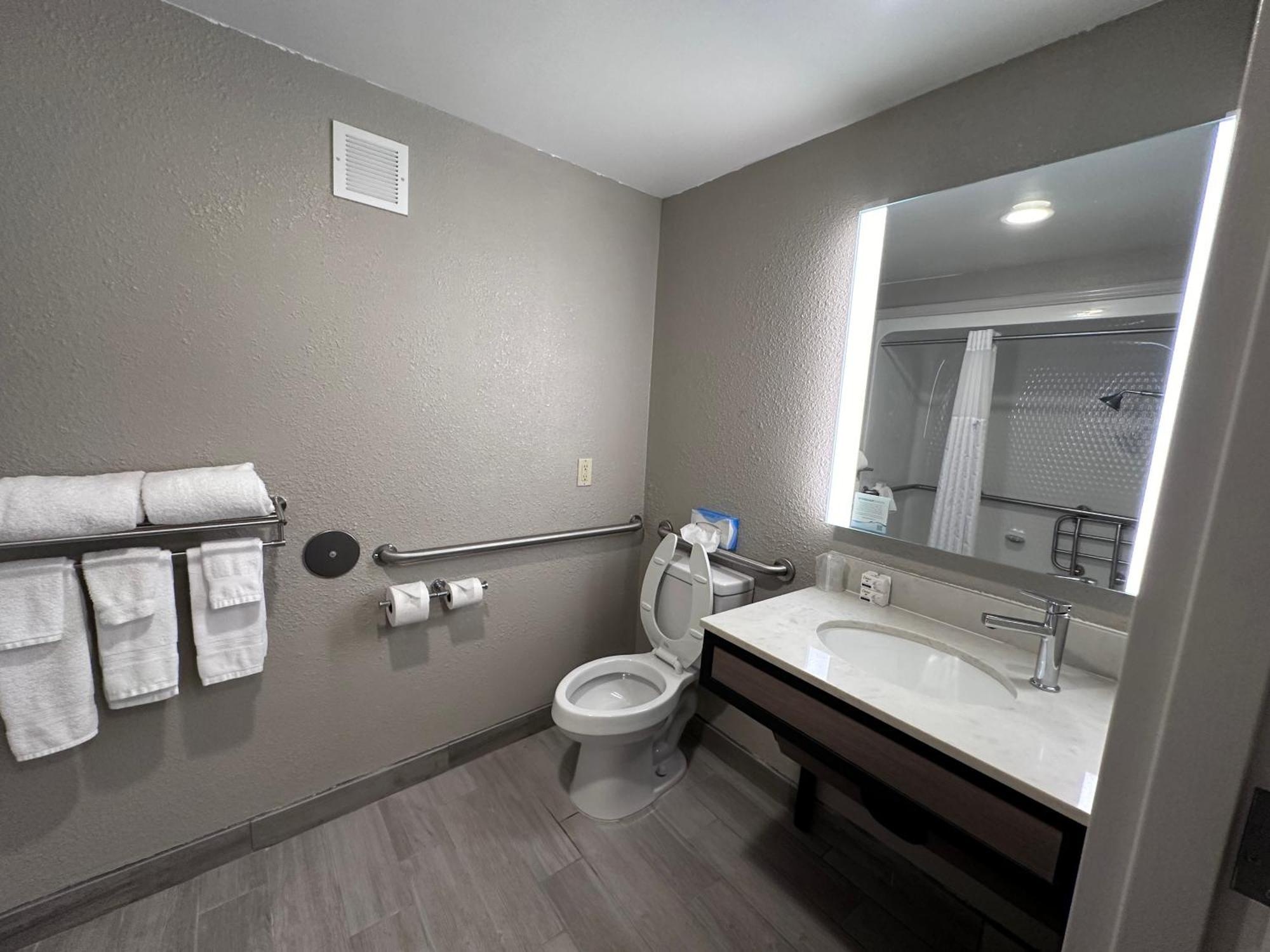 Hotel Wingate By Wyndham Waynesboro Esterno foto